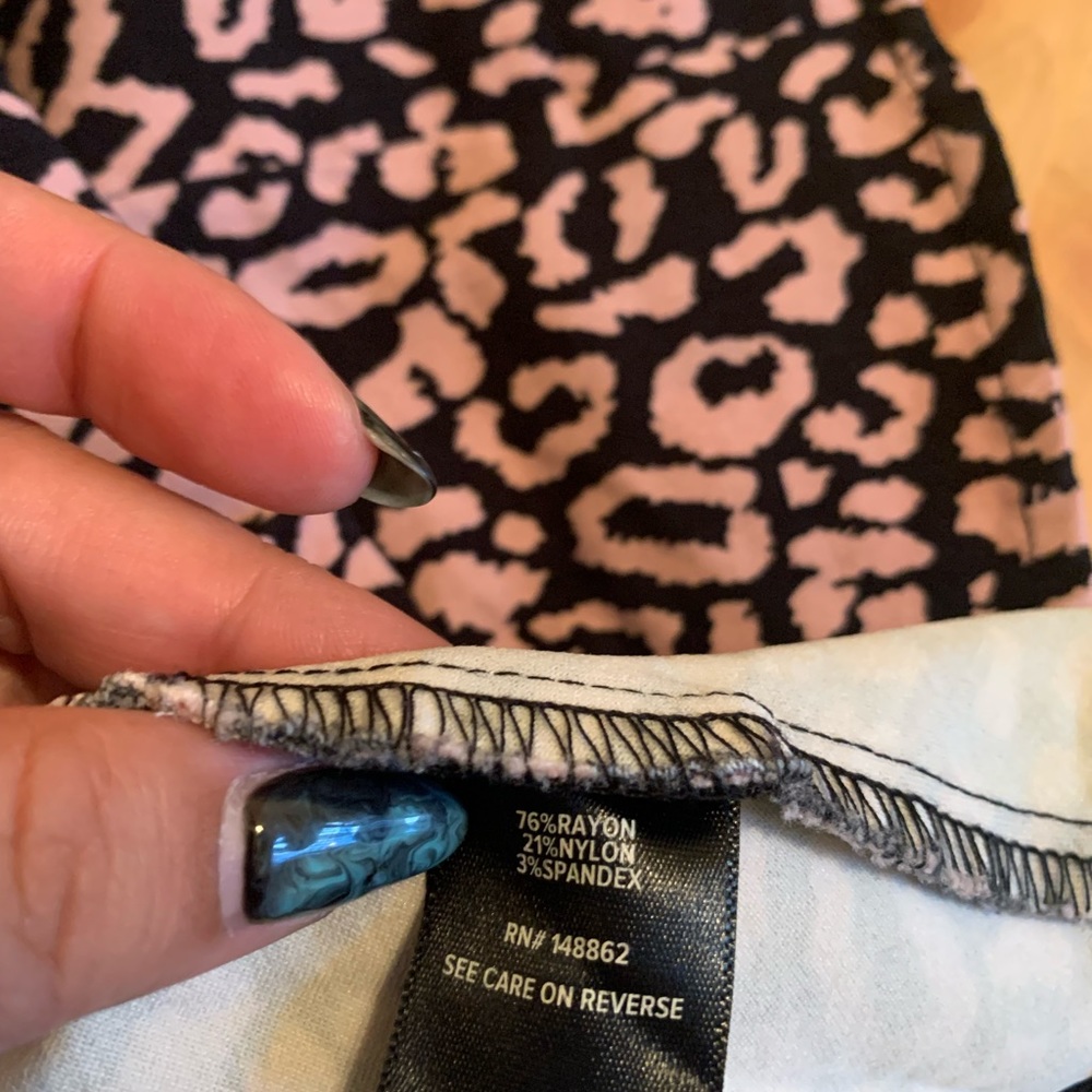 Torrid Pink Leopard Bengaline Lace-Up Peplum Top - Picture 10 of 13
